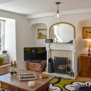 Brittain House Holiday home